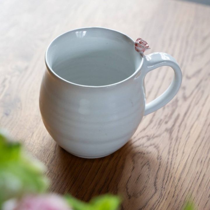 Gro&szlig;er Becher Rose