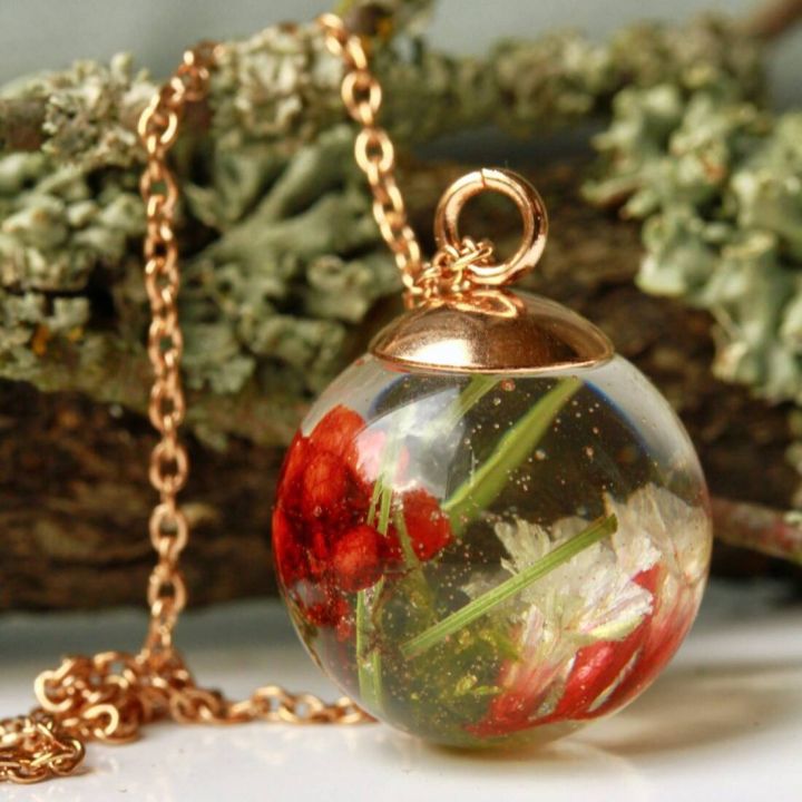 Kette mit Bl&uuml;ten