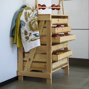 Vorratsregal für Obst und Gemüse